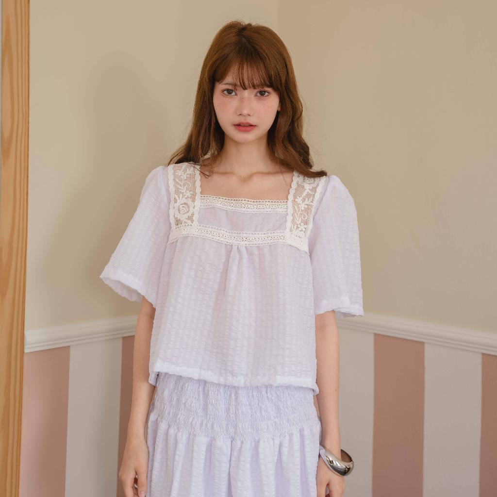 Kimmame - เสื้อ รุ่น Summer Lace Blouse 5 สี - พร้อมส่ง สีขาวและลายจุด