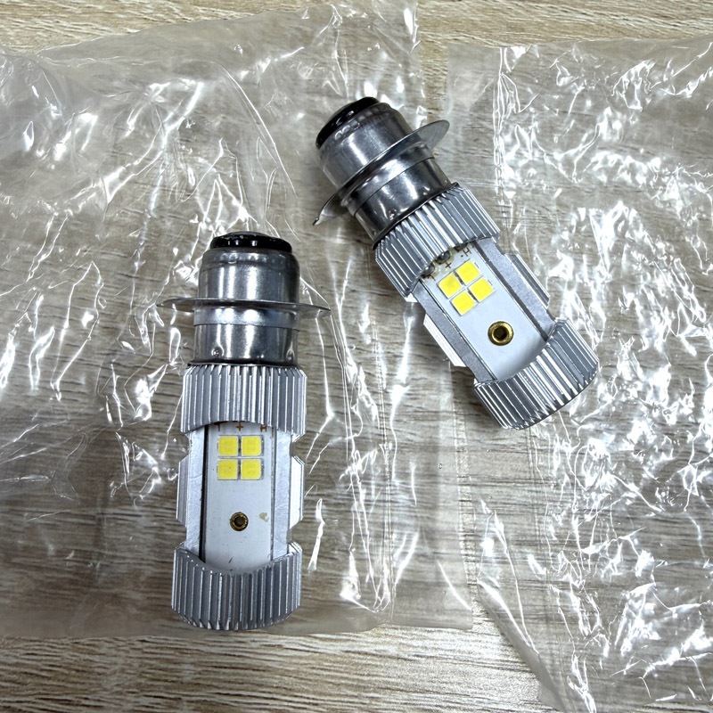หลอดไฟหน้า LED รุ่น LED-HL [M5] แสงขาว สว่างเพิ่ม 100% หลอดไฟ LED มอไซค์ ไฟ แป้นเล็กT19 12V DC 6W 1หลอ