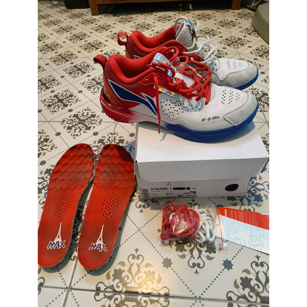 รองเท้าLining df01 max olympic paris edition เบอร์ Eur 41,8us ,25.5 cm  สภาพดี กล่อง เชือกสำรองครบ ใ