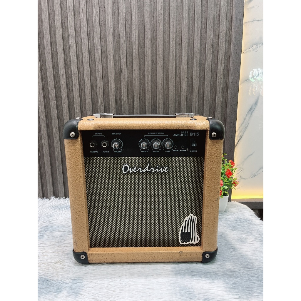ตู้แอมป์เบส Overdrive รุ่น B15