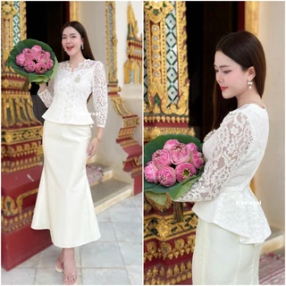 เสื้อรุ่น-พลอยไพลิน (K) ดีไซน์สุดเก๋ ระบายด้านหลัง กระดุมหน้าแกะได้ ใส่ออกงาน งานบุญ งานบวช งานแต่ง เรียบหรู