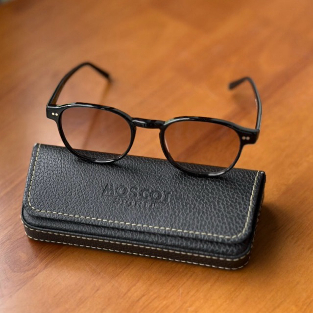 Moscot Arthur พร้อม เลนส์ Hoya Nulux Camel Brown 40-10% Gradient tint