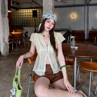 crop..shop เสื้อเเขนสั้น (มี2ลาย) ผ่าหน้าเซ็กซี่เบาๆ งานสวย มีกระดุมช่วงอก ชายระบาย ลายสวย สีลมุนมาก