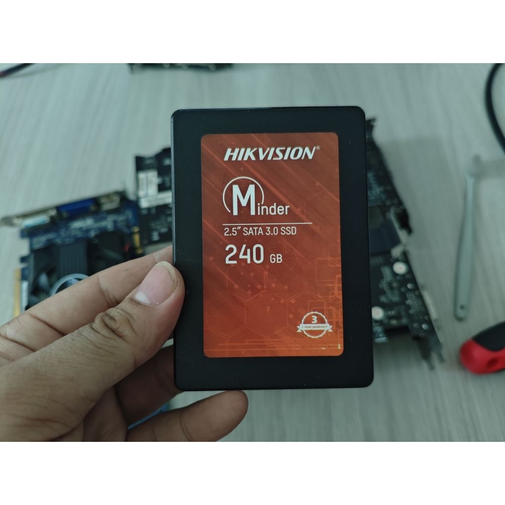 SSD sata 240gb มือสองพร้อม win10 sata 3.0 ปก.5วัน