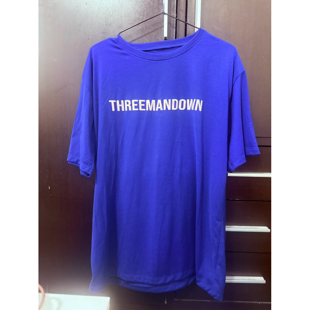 เสื้อThree man down คอลเก่า