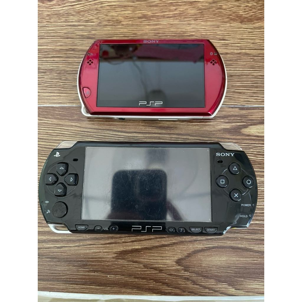 เครื่องเกมส์ psp2000/psp go