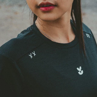 YUPSTER เสื้อวิ่งแขนสั้น ผู้หญิง รุ่น [ Trail Motion ] Women Running T-Shirt ผ้าเบา แห้งไว
