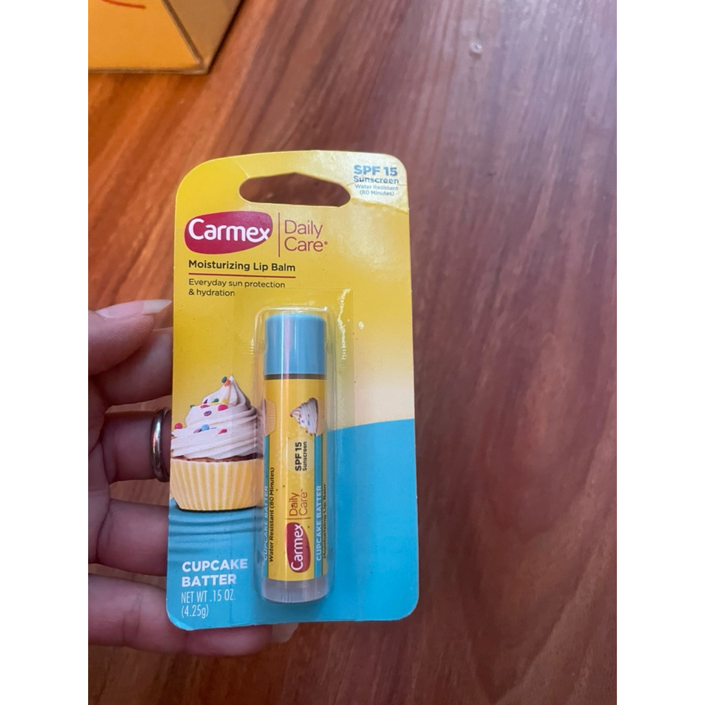 Carmex Lip Balm Stick Cupcake 4.25g. ลิปบาล์มแท่ง Carmex คัพเค้ก