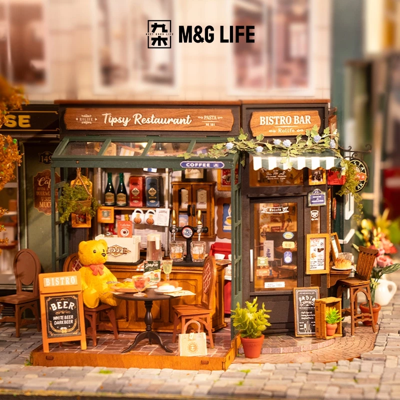 M&G LIFE x ROLIFE Little Bear Bistro Elsa's Tailor Shop French Dessert Shop ชุดโมเดลบ้านจิ๋วไม้แบบประกอบเอง (DIY)