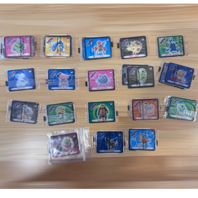ของเล่นเก่า ของแถมขนม การ์ดโปเกมอน3มิติ สี่เหลี่ยม สภาพในซีล