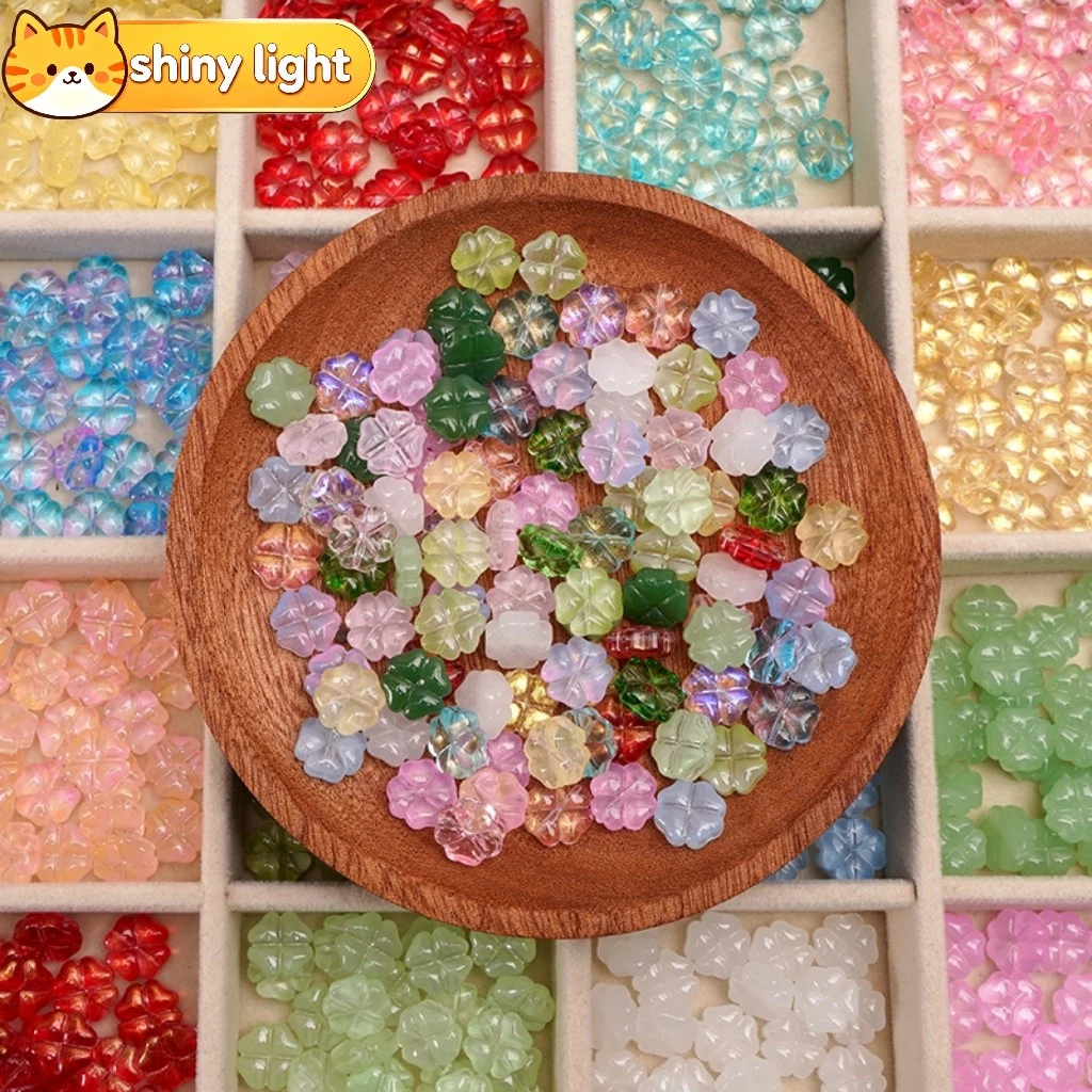 ลูกปัดแก้วรูปดอกไม้และใบโคลเวอร์ 10 มม. 10-20 ชิ้น อุปกรณ์ DIY ทำต่างหู สร้อยคอ เครื่องประดับ