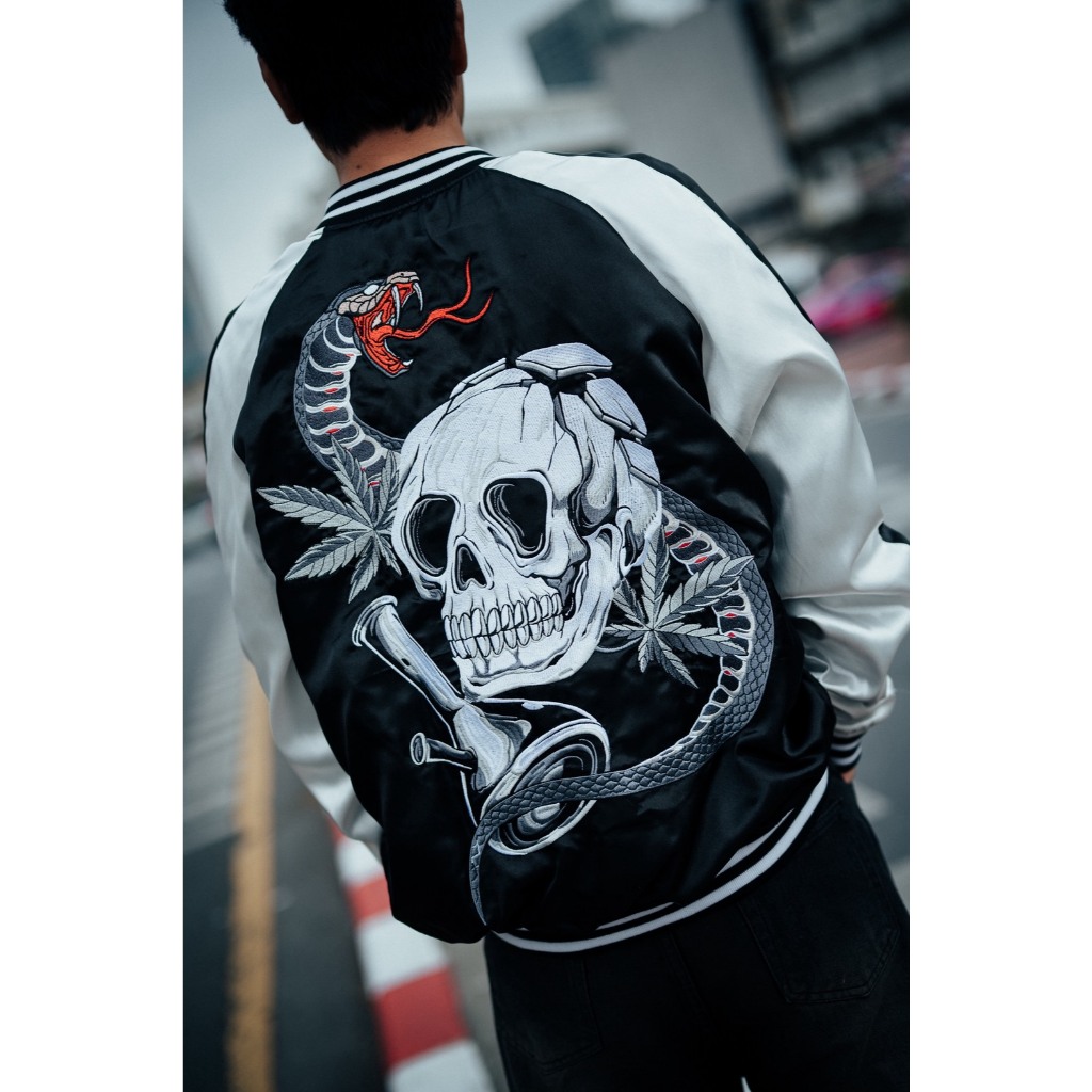 🐍 Limited Production – Black Serpent Skull 💀