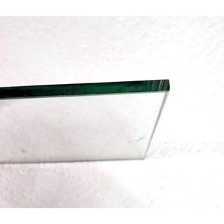 แผ่นกระจกใส ลบคมเจียรขอบเรียบร้อย แผ่นใหญ่ *สั่งตัดได้ทุกขนาด*We can cut glass to your specifications.