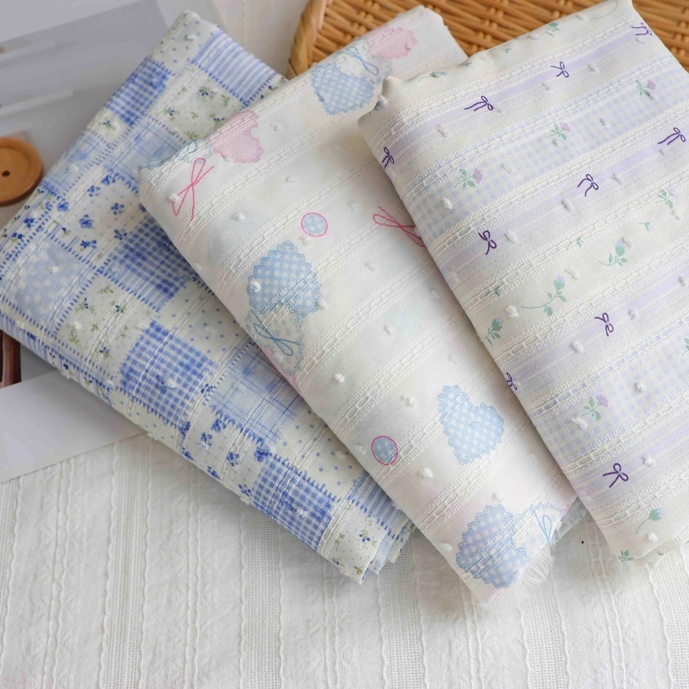 Preorder-ผ้าคอตตอนJacquard(ทอลายในเนื้อผ้า) คอตตอน100% หน้ากว้าง 145ซม. ผ้าเมตรนำเข้า