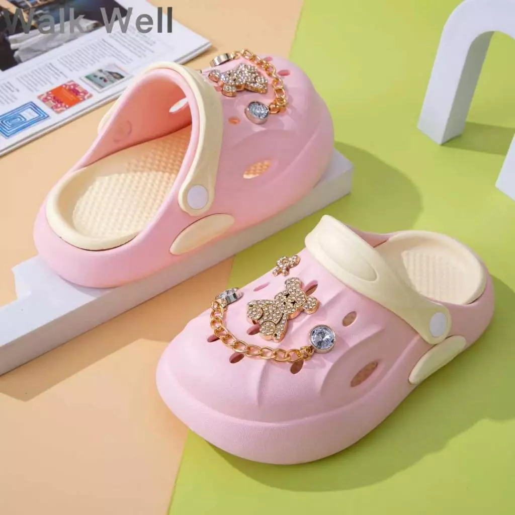 🐻WALK WELLส่งด่วน! รองเท้าโครกเด็กฤดูร้อน สีมาคารอน กันลื่น กันน้ำ ปลอดภัย สวมใส่สบาย เด็กชอบ💖