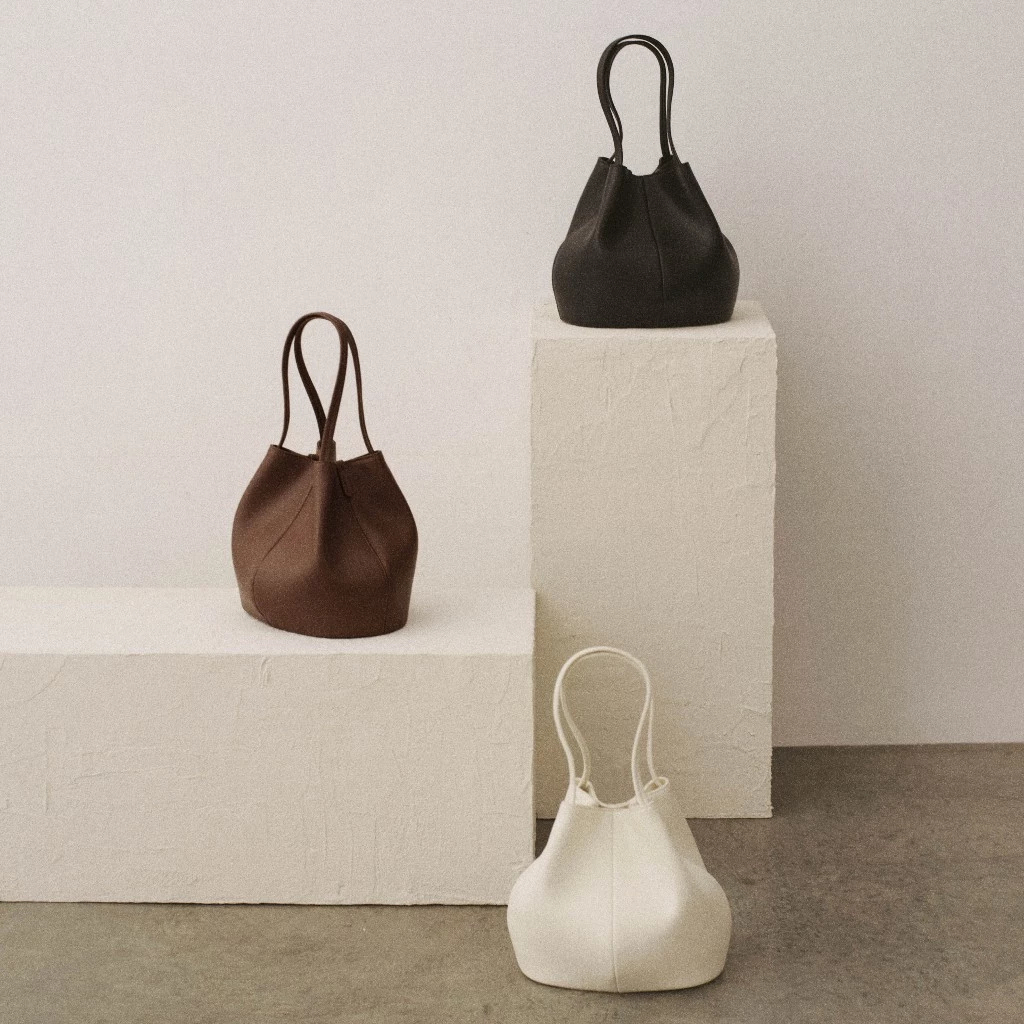 Sol de Gelo - Microfiber Leather Hand Bag - The Cocotte Bag