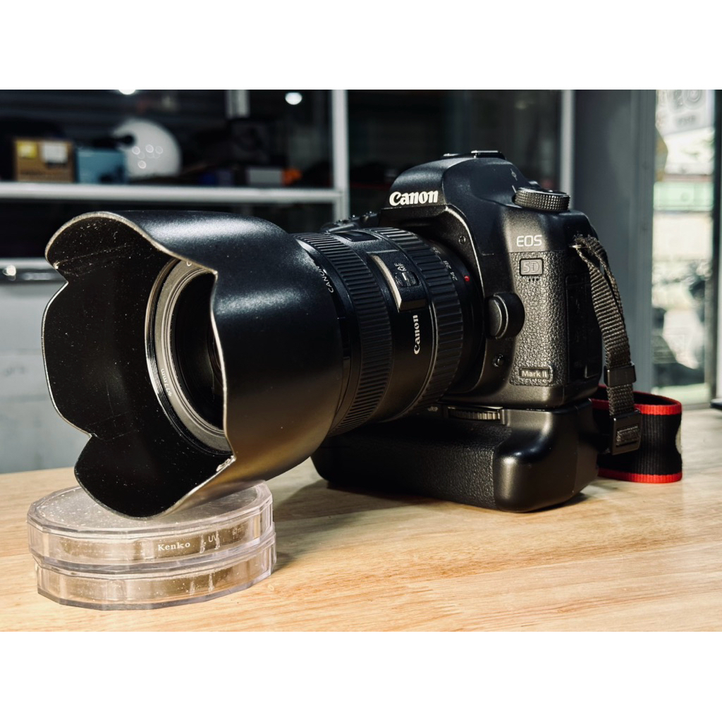 Canon 5D Mark II  + 24-70 f/2.8L USM (UW) + Battery Grip BG-E6