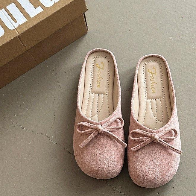 DudleyVictoria66 รองเท้ามูลเลอร์ส้นแบนผู้หญิงประดับโบว์ ผ้าเคลือบสuede ใส่สบาย เหมาะกับทุกโอกาส
