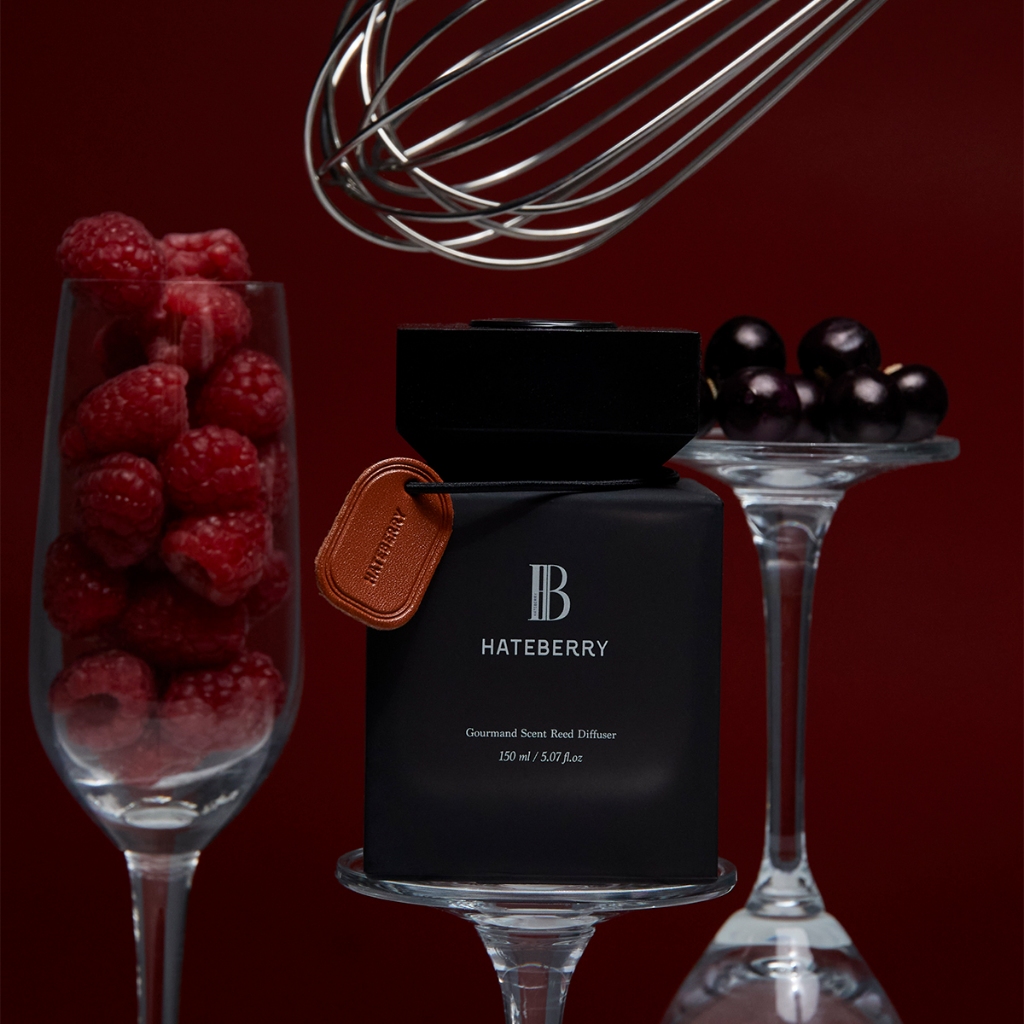 HATEBERRY SCENT ก้านไม้หอมปรับอากาศ กลิ่น Black Forest Waltz ขนาด 150 มล.