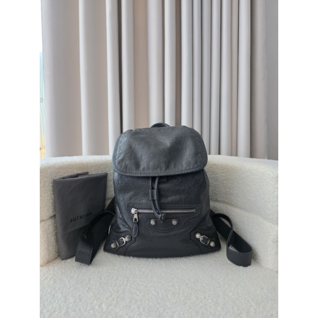 Used กระเป๋าเป้ balenciaga backpack XS grey leather stamp C y16