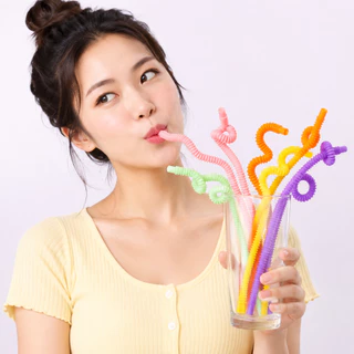 หลอดดูดยืดได้ 50 cm แพ็คละ 4 ชิ้น หลอดพลาสติกสีสด พับงอได้ เอนกประสงค์ หลอดตัวหนอน