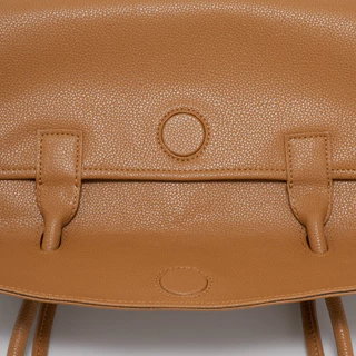 [ LoveGood ] Horizon กระเป๋าสะพายไหล่ East-West Shoulder Bag 12” วัสดุหนังวัว Wonder น้ำหนักเบา
