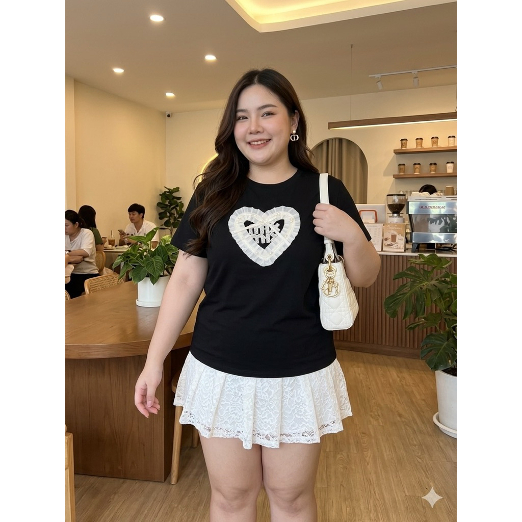 เสื้อยืดคอกลมสาวอวบ เย็บอะไหล่หัวใจน่ารักๆ ผ้าคอตตอนยูนิโคล่เนื้อดี