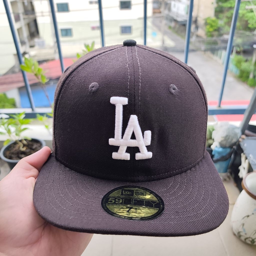 หมวก New Era MLB Los Angeles Dodgers "Dark Walnut Fade" 59FIFTY 7 1/4 (57.7 cm.) มือสอง