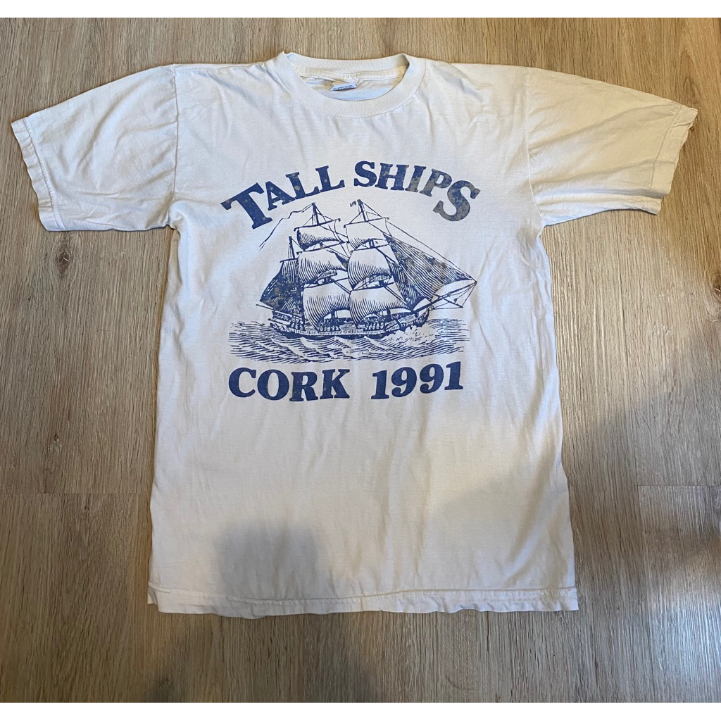 รหัสB1 Vintage T-Shirt |Tall Ships Cork 1991 ขนาด: อก34นิ้ว ยาว 25นิ้ว  ตำหนิ: - ราคา: 350บาท 💖