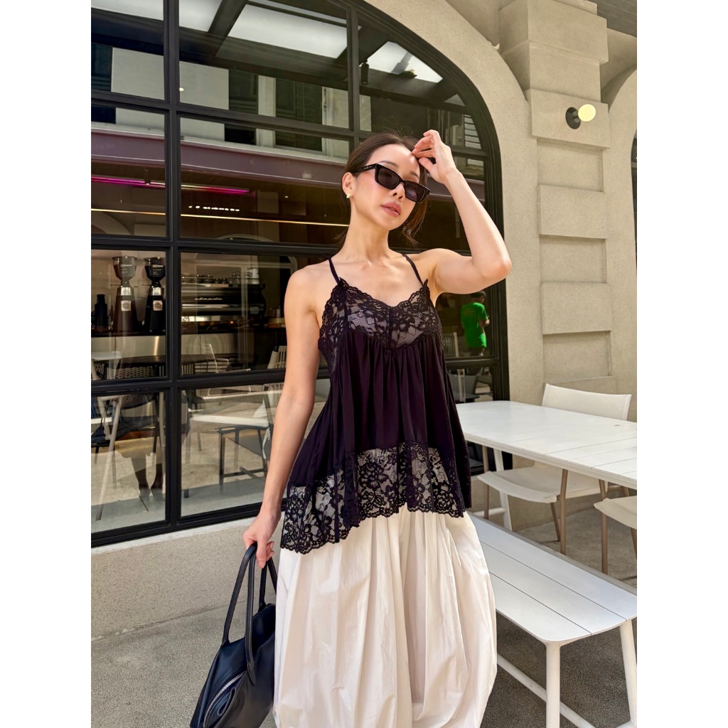 colourblockmatter - Mina Lace Strap Top เสื้อสายเดี่ยวลูกไม้ ใส่ชิลไปทะเล มี 4 สี