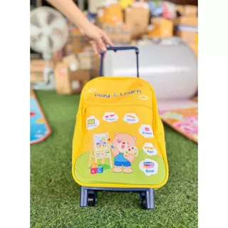 กระเป๋าล้อลากพี่หมี ผ้า PVC ขนาด : 22 * 10.5 * 30 ซม.
