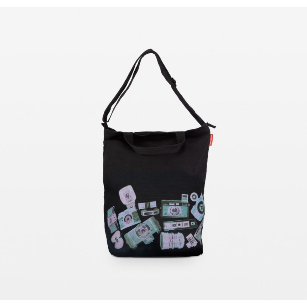 [พร้อมส่ง EMS] Totes Analogue กระเป๋าสะพายจาก Lomography