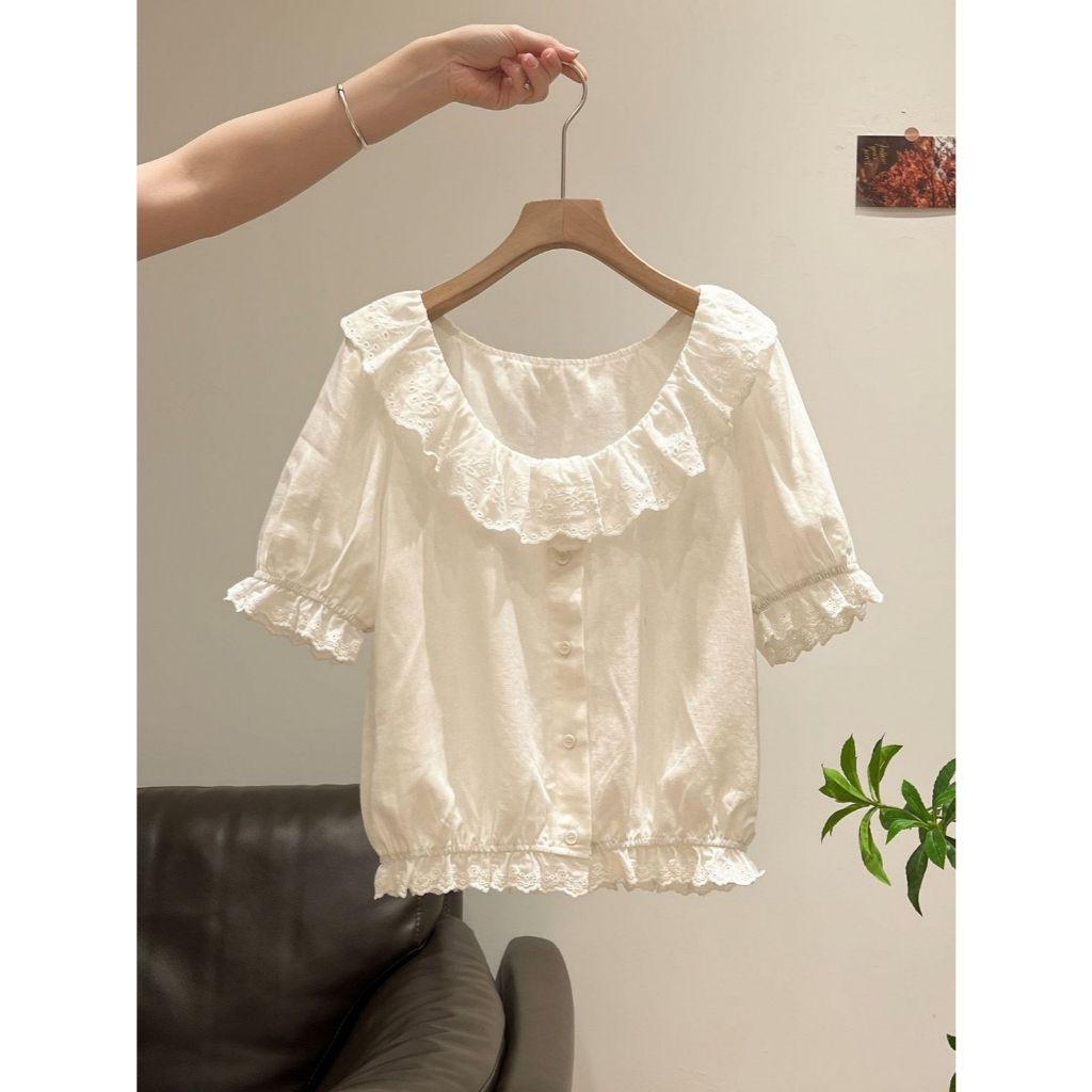Mona~คอกลม ลูกไม้ แขนสั้น เสื้อเชิ้ต สีทึบ เวอร์ชั่นเกาหลี สไตล์ใหม่