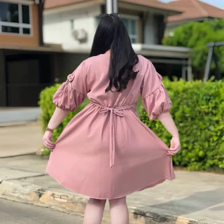 S224เดรสคอกลมแขนทรงกล้ามปู มีโบว์ผูกเอวด้านหลัง มียางสม็อก 3ไซส์ L XL 2XL รอบอก40-60 ผ้าบาร์บี้ สาวอวบใส่เที่ยว/ออกงาน