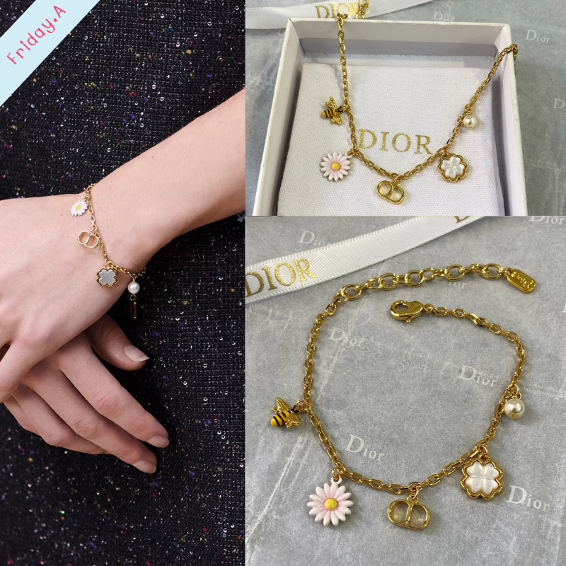 (D252) สร้อยข้อมือ D Clover [มาใหม่ชนช้อป!] สวยตาแตก ดีเทลน่ารัก สวยตรงปก 100% ไม่ต้องลุ้น♡