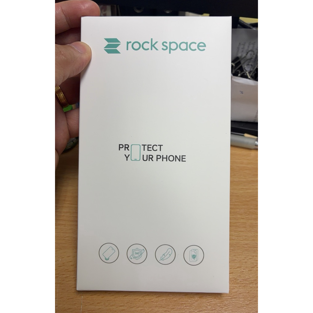 rock space ฟิล์มกันเสือก ip17