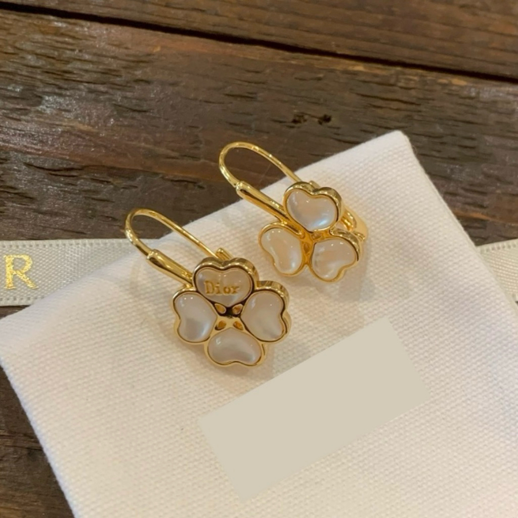🔥พร้อมส่ง🔥ต่างหูห่วงใบโคลเวอร์ | LUCKY CHARM EARRING🍀✨
