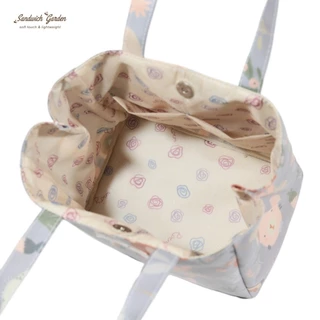 กระเป๋าถือใบเล็ก Soft Bag (มีหลายลายให้เลือก) ผ้าเคลือบกันน้ำแบบเนื้อด้าน (กว้าง 18.0 ซม. * สูง 20.0 ซม. * ฐาน 12.5 ซม.)
