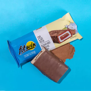 ฟิตวิน โปรตีนบาร์เคลือบช็อกโกแลต : กลิ่นรสครีมมะพร้าว FitWin Protein Bar - Coconut & Cream Flavour