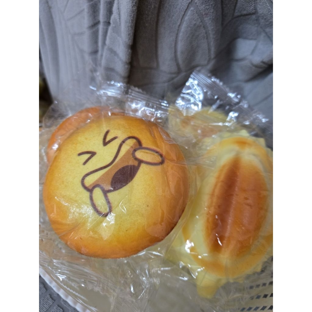 ของเล่นสกุชชี่มีกลิ่นหอม นุ่ม นิ่ม สโลว์ ราคาต่อ1ชิ้น