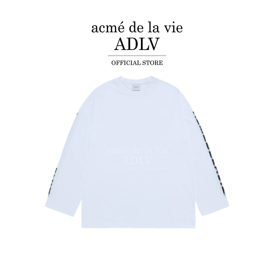ADLV [acme de la vie] เสื้อยืดแขนยาว รุ่น Sleeve Lettering Logo Long Sleeve White (50022SLRLSU_H4WTXX)