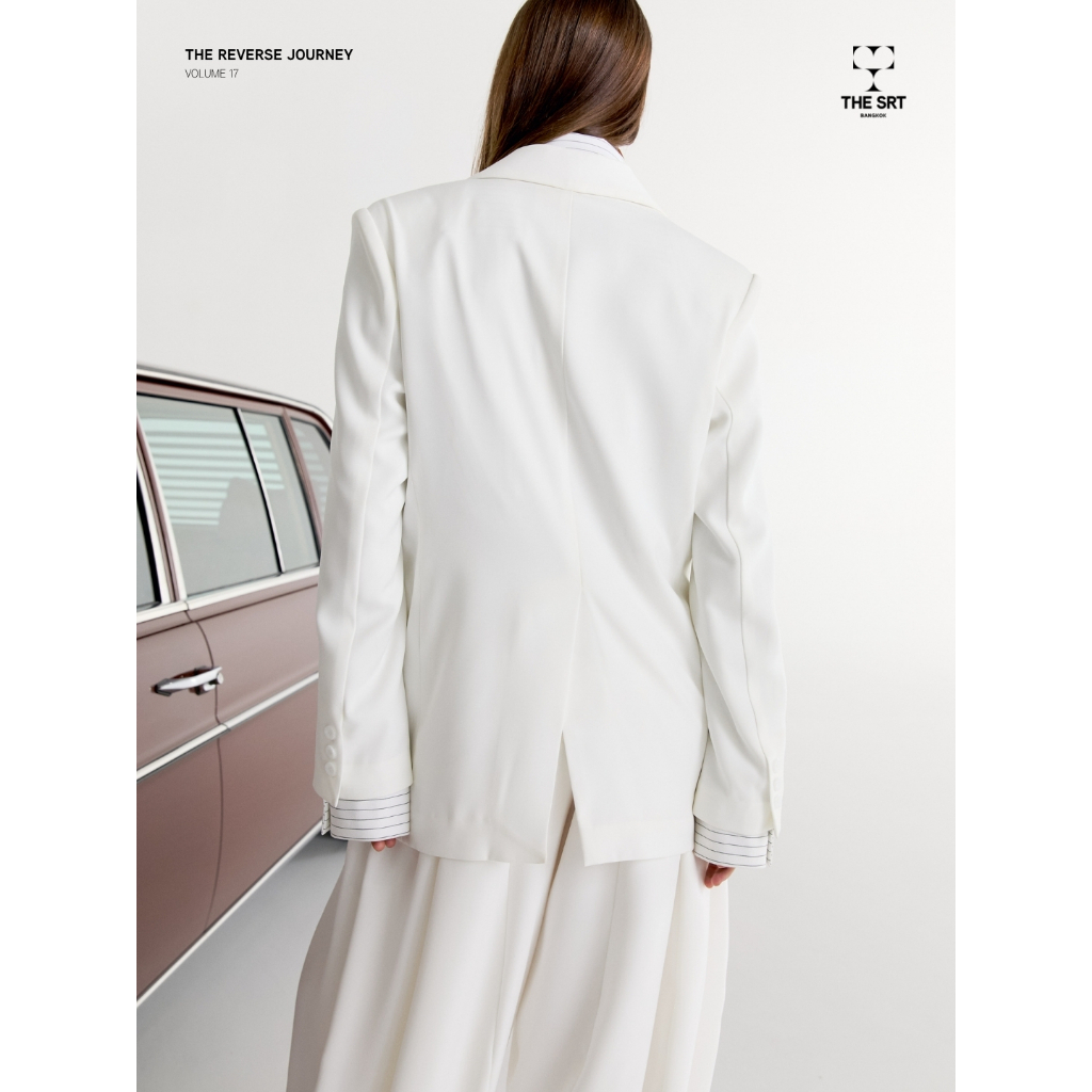 The SRT (TBZ324) X17 Blazer เสื้อเบลเซอร์ เสริมไหล่ เข้ารูป — صورة 4