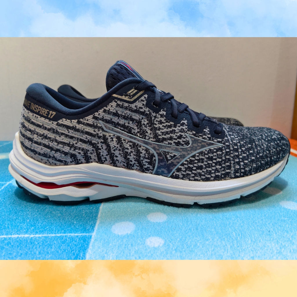 รองเท้าเทนนิสมือสอง Mizuno Wave Inspire 17 ไซส์ 7 UK / 40.5 EUR / 26 CM