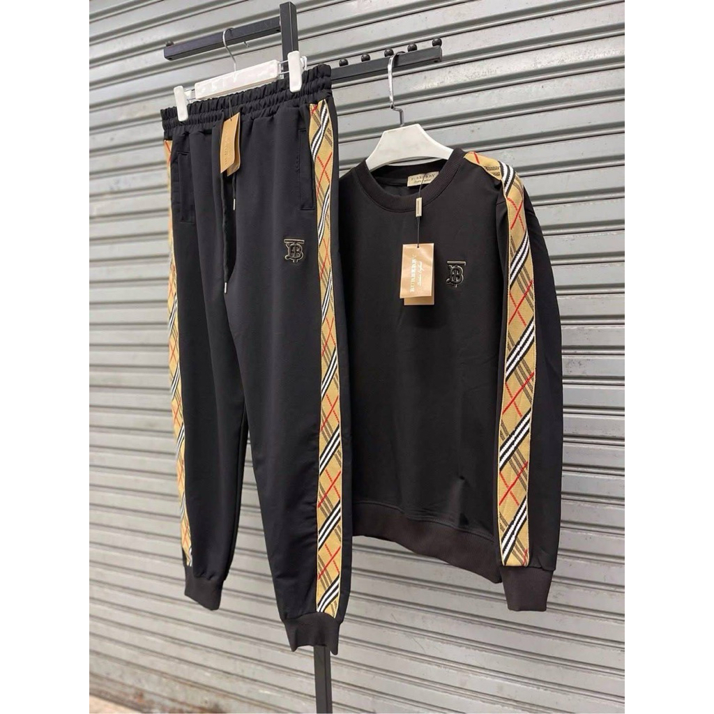 เสื้อแขนยาวร่วมแบร์นผ้านอกงานป้าย