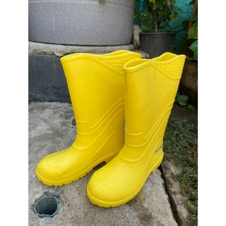 รองเท้าบู้ท EVA 13" กันนำ้ ลุยฝนยี่ห้อ Disana ทำในไทยสีเหลืองหนาทนกันลื่นซักความสะอาดได้ดีมาก