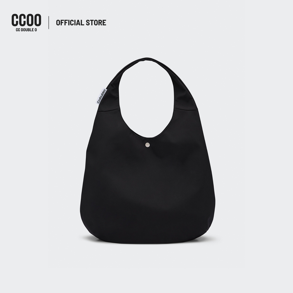 CC DOUBLE O OVAL PADDED TOTE BAG ยูนิเซ็กซ์ กระเป๋าโท้ทบุนวมทรงโอวัล รุ่น O26WBUA001 (AW26 #P1)