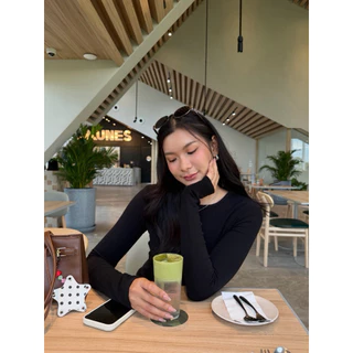 CHANEE STUDIO | Migale Long Sleeve Top เสื้อแขนยาวคอกลมผ้านิ่ม