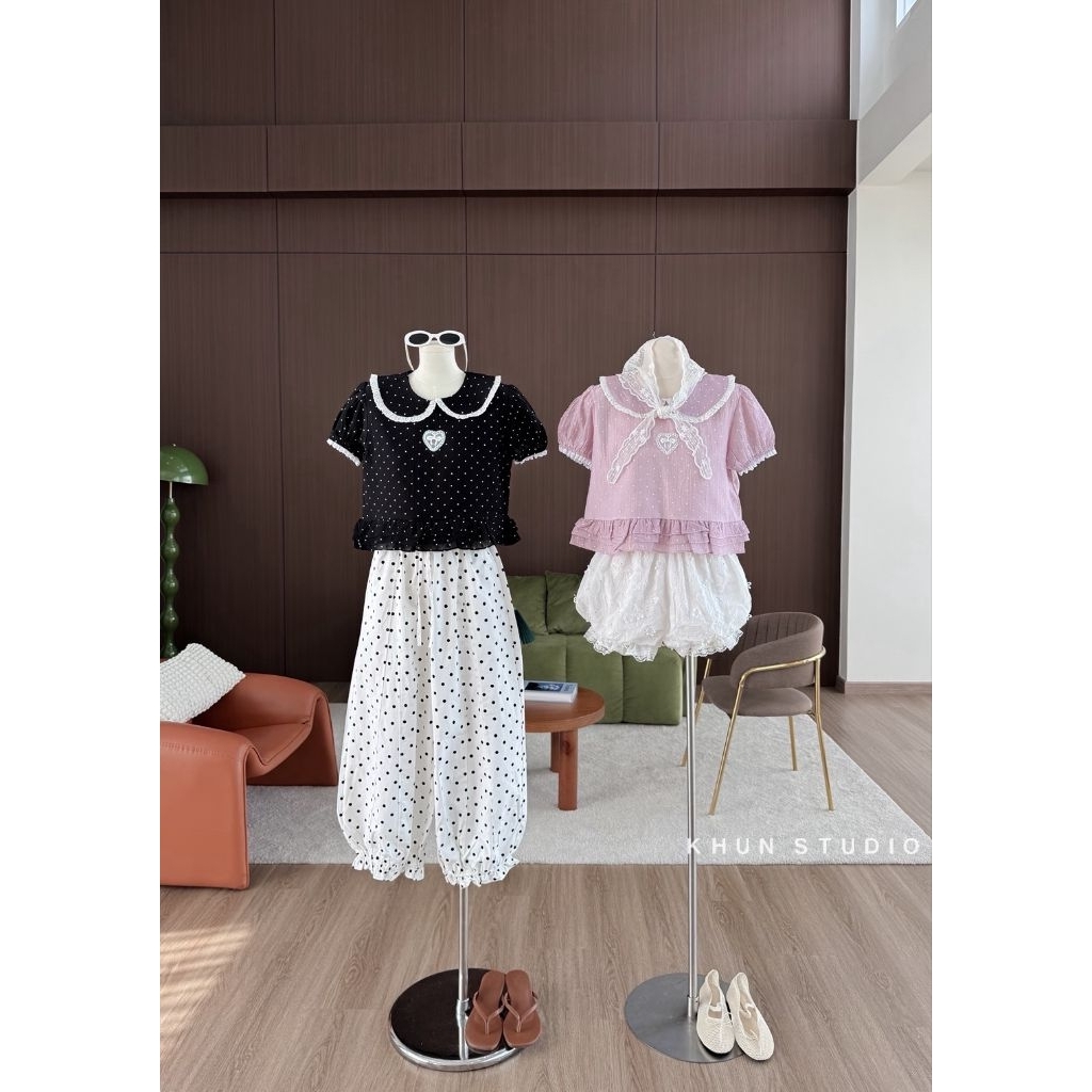 Cupcake : เสื้อคอบัวแขนตุ๊กตาแต่งขอบลูกไม้ดีเทลปักหัวใจตรงอก