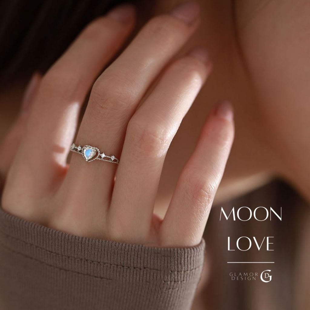GLAMOR✨แหวนเงินแท้ Moon Love แหวนรูปหัวใจมูนสโตน แหวนปรับขนาดได้ การออกแบบที่เรียบง่าย ประณีต นางฟ้า