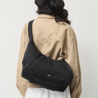WHISPERWHITE - LUCA กระเป๋าสะพายข้างไนลอน บุนุ่ม ใส่ MacBook 14 นิ้วได้